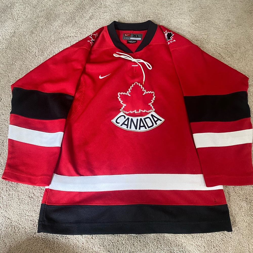 canada hockey jersey youth xl